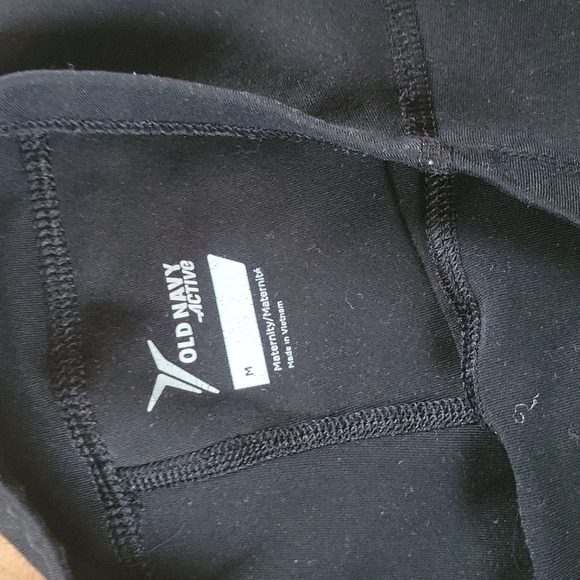 Old Navy Maternity Capri Legginga - Picture 2 of 4